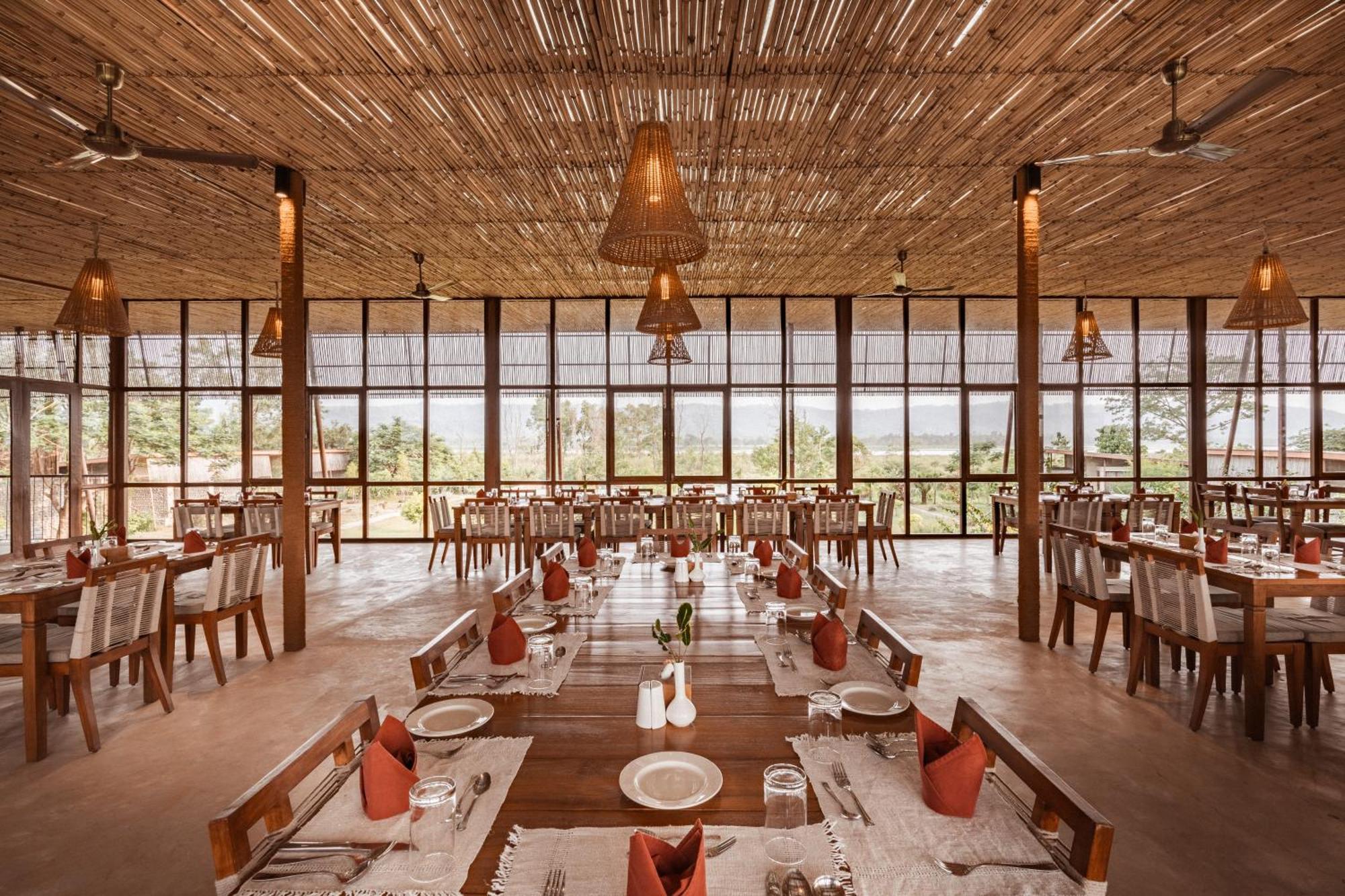 Sanctuary Chitwan National Park Exterior foto